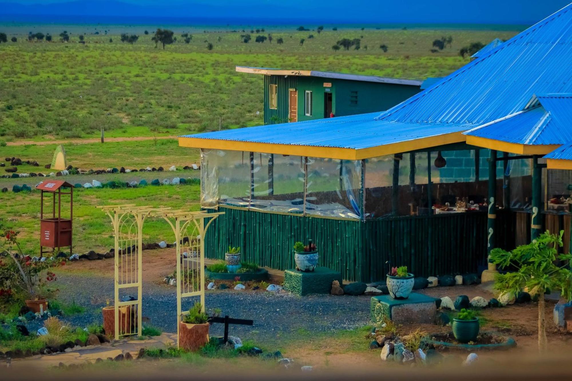 Amanya 2-Rooms Lioness Family Amboseli Buitenkant foto